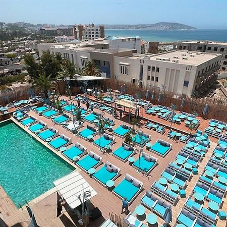 Mandarin Palace Hotel & Spa 丹吉尔 外观 照片 The pool at the W Hotel