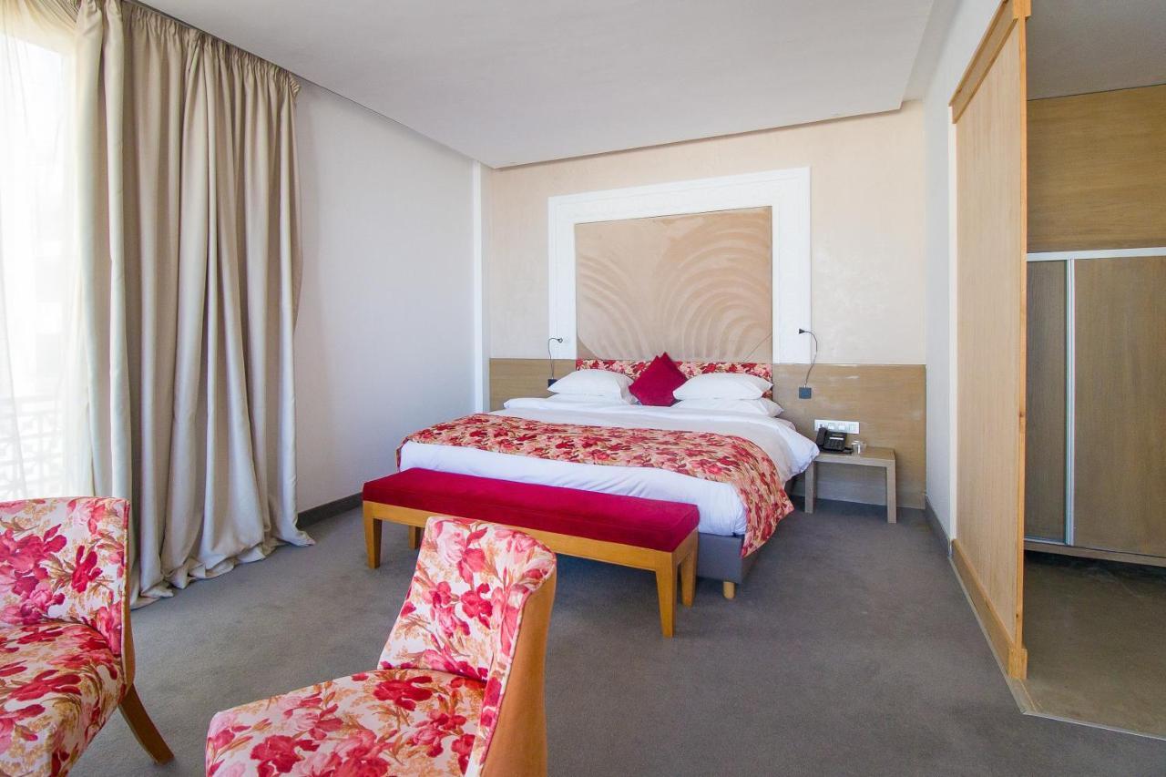 Mandarin Palace Hotel & Spa 丹吉尔 外观 照片 A room at the hotel
